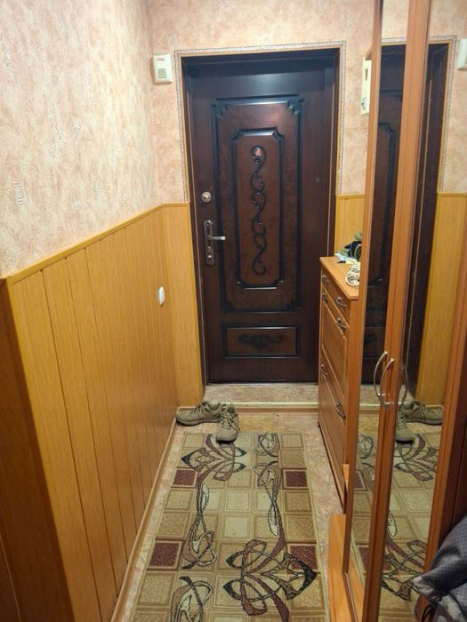 Здається трикімнатна квартира у Краматорську