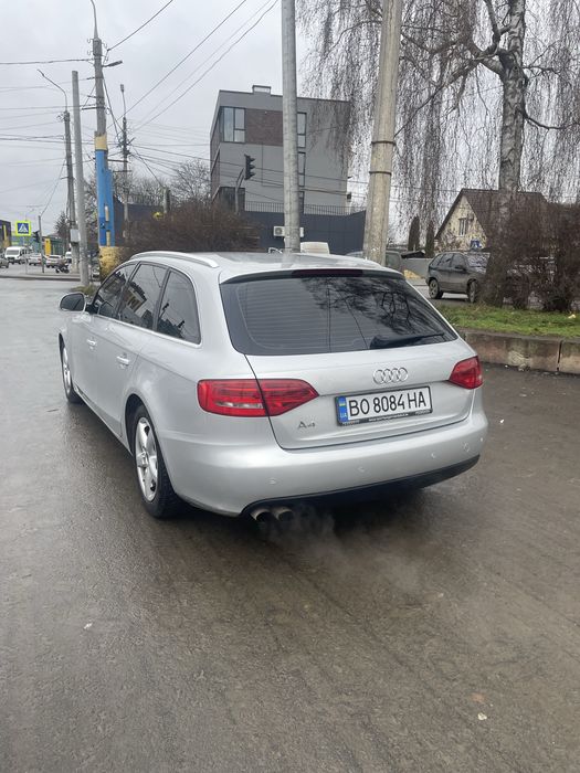 Продам Audi A4 B8 1.8 tfsi