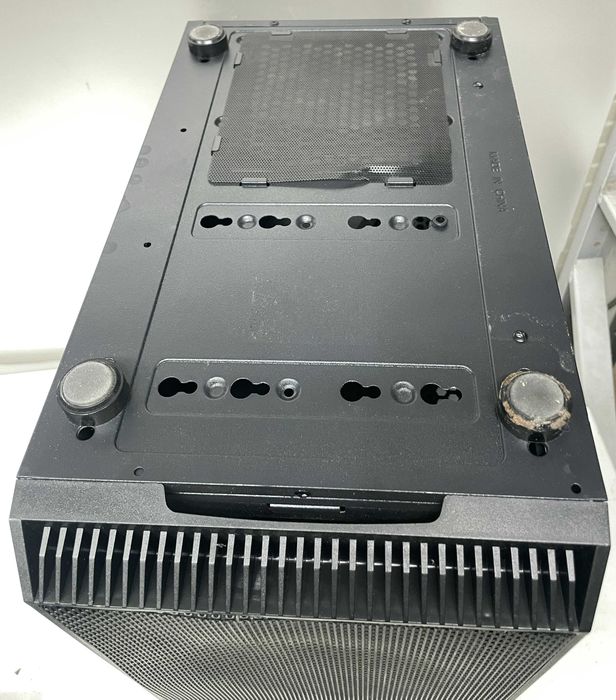 Корпус для компьютера игровой QUBE NEPTUNE QB07N RGB Стекло