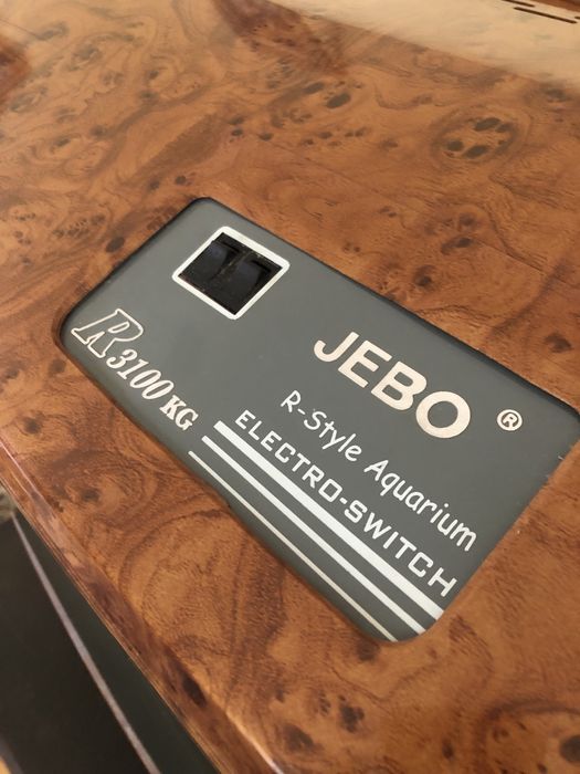 Акваріум на 200л