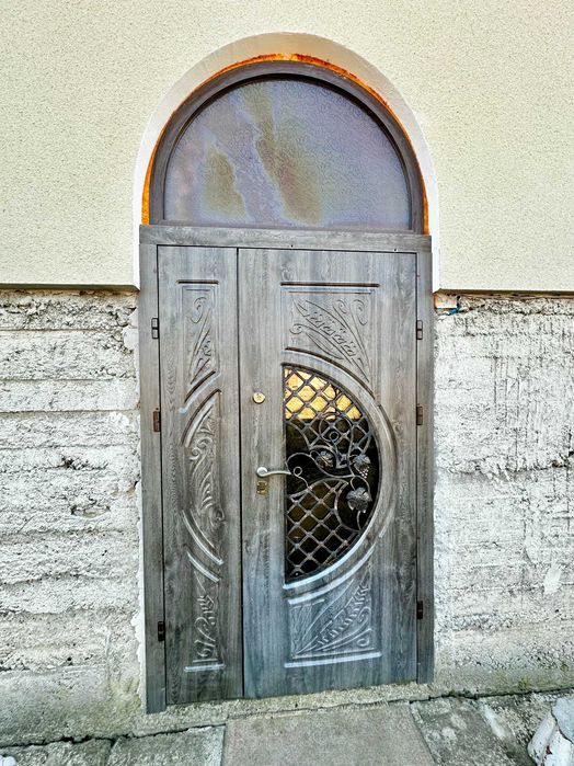 Продається просторий цегляний будинок поруч з м.Дрогобич