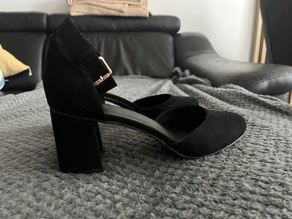 Czółenka czarne r. 42 Graceland