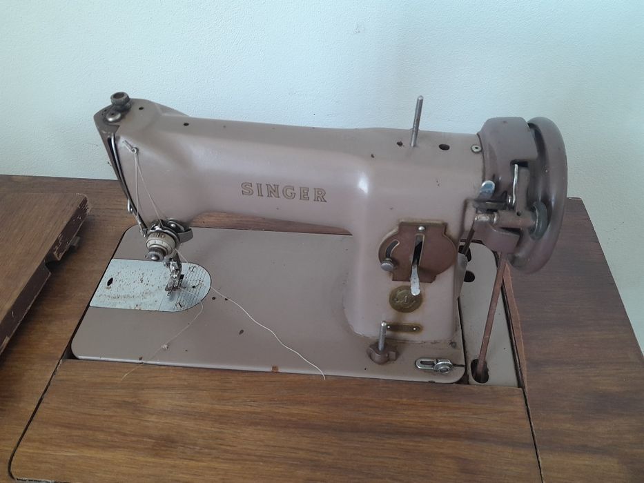Máquina costura singer