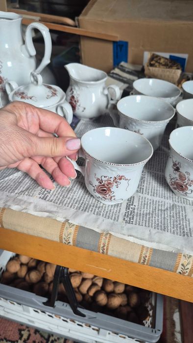 PRL- serwis kawowy z porcelany Karolina -gratka dla kolekcjonerów