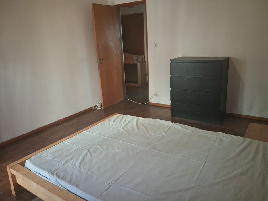 Quarto Para Alugar