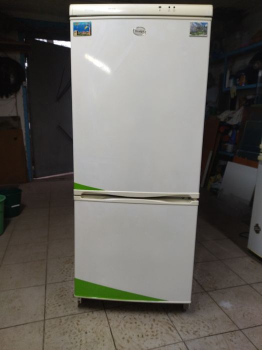 Продам робочий холодильник   з можливою доставкою