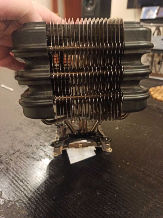 Безвентиляторный кулер Zalman FX100 cube