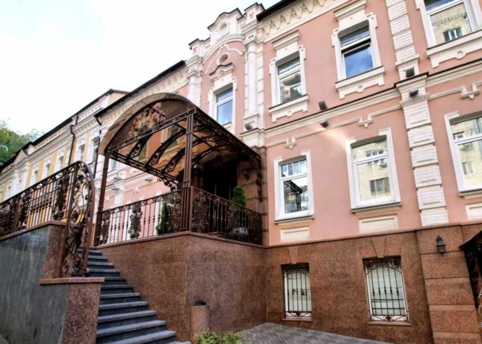 Без%!Игоревская, фасад, тепло, офис в аренду в БЦ с генератором, метро Контрактовая-7минут!