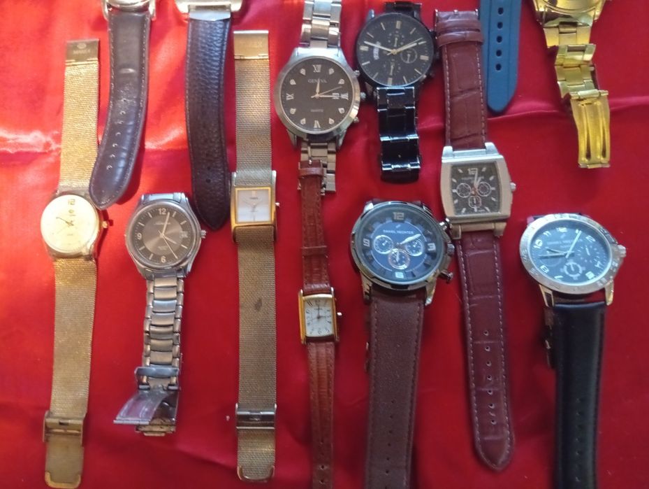Zegarki Duży zestaw ponad 80 sztuk