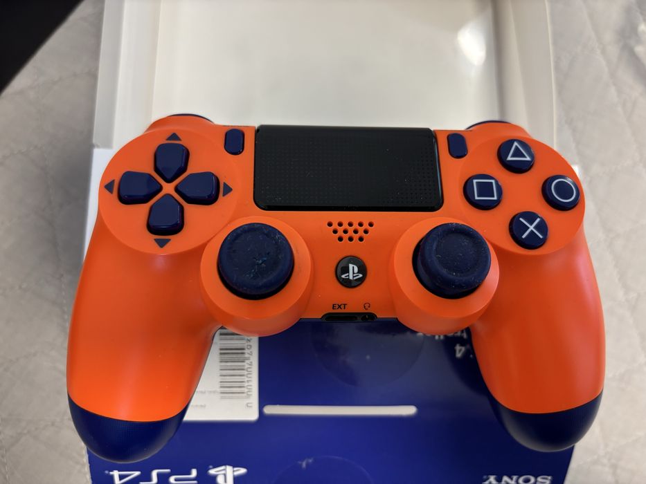 Геймпад SONY DualShock 4 version 2 (SUNSET ORANGE)