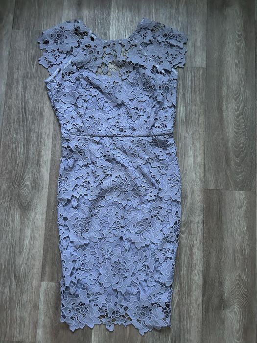 Жіноча сукня