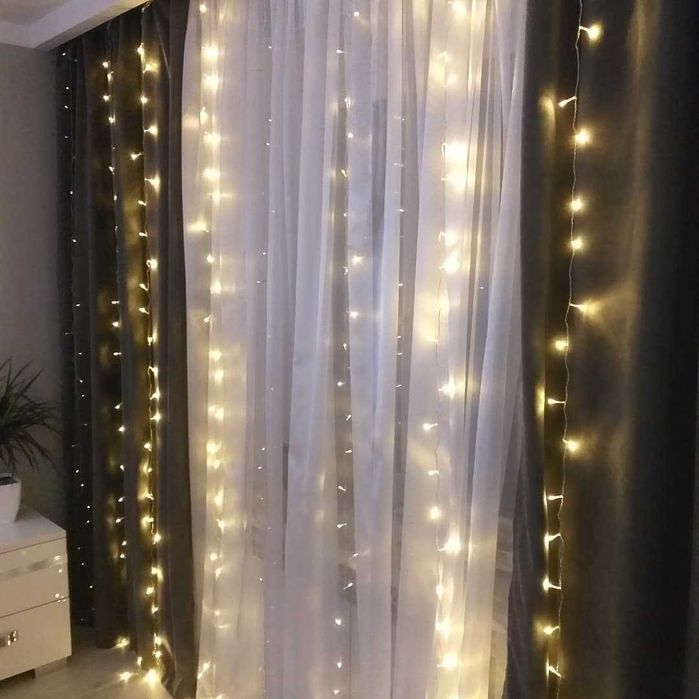Новорічна світлодіодна гірлянда 3 на 2,8 метри штора на вікно 280 LED