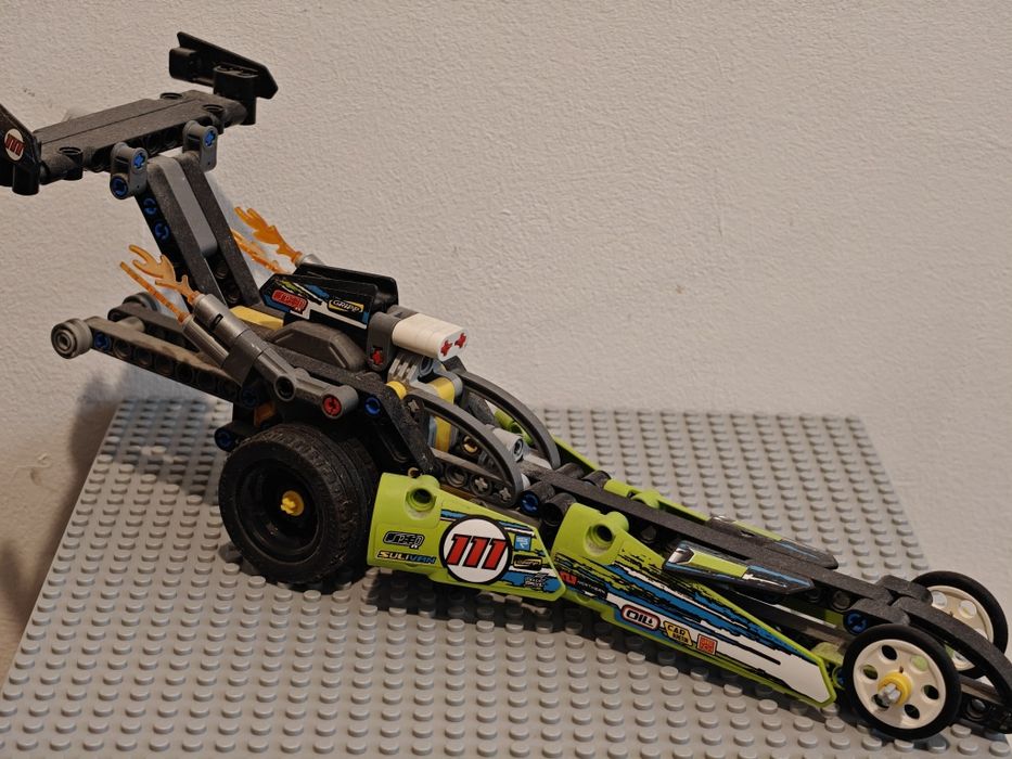LEGO Technic 42103 Dragster