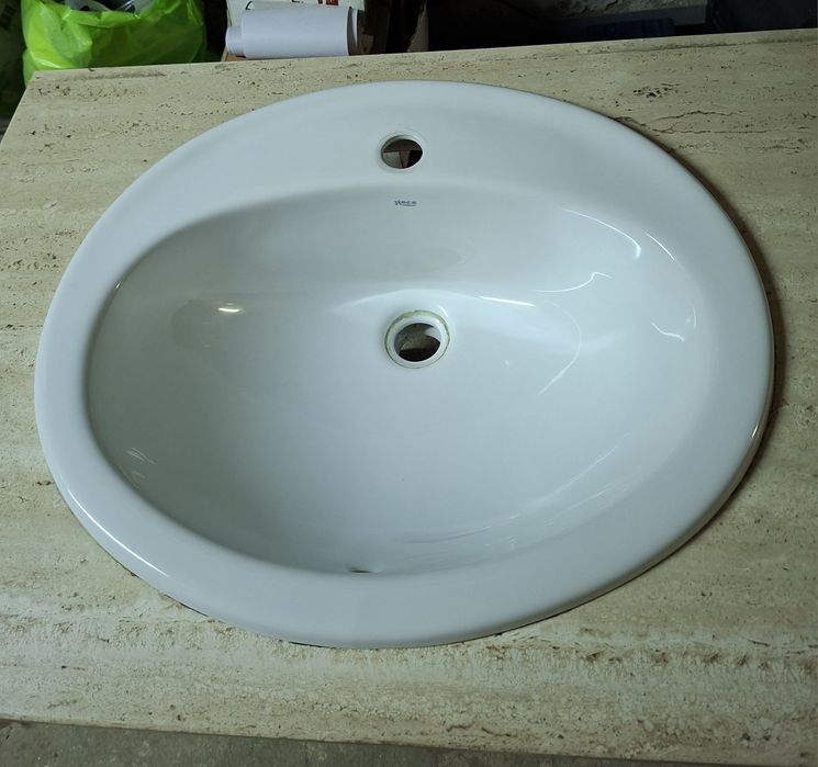 Lavatório ROCA com pedra para  base