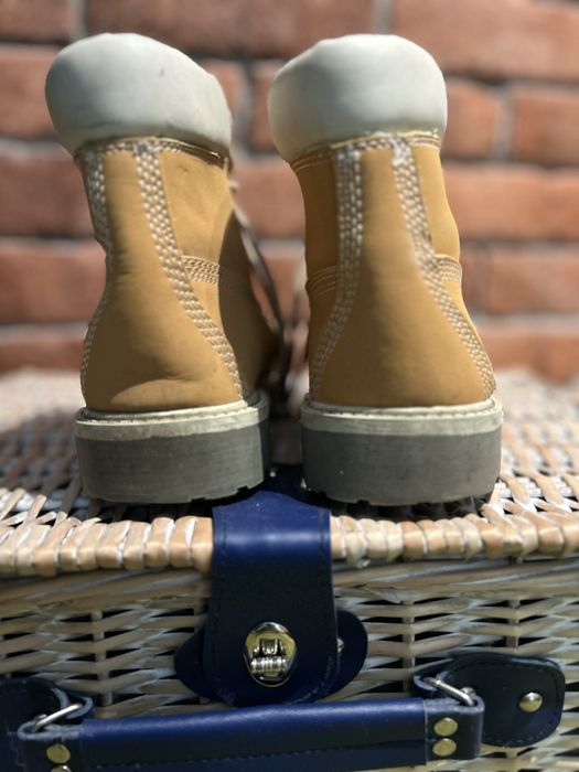 Cropp trapery buty zimowe timberlandy camel braz kozuszek cieple buty