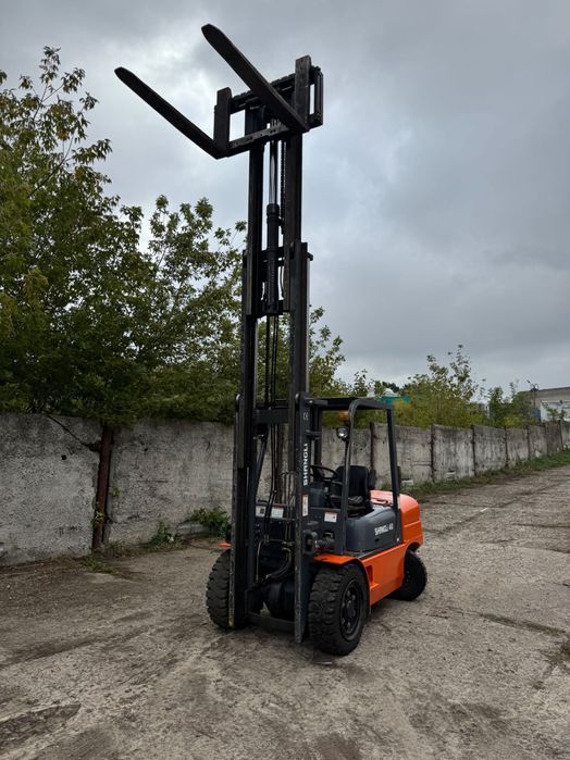 Навантажувач погрущик 3.5т дизель