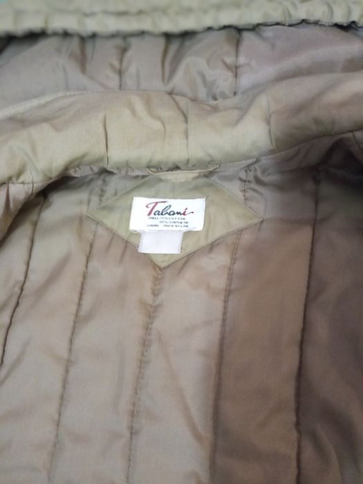 Продам демисезонную лёгкую мужскую  куртку.