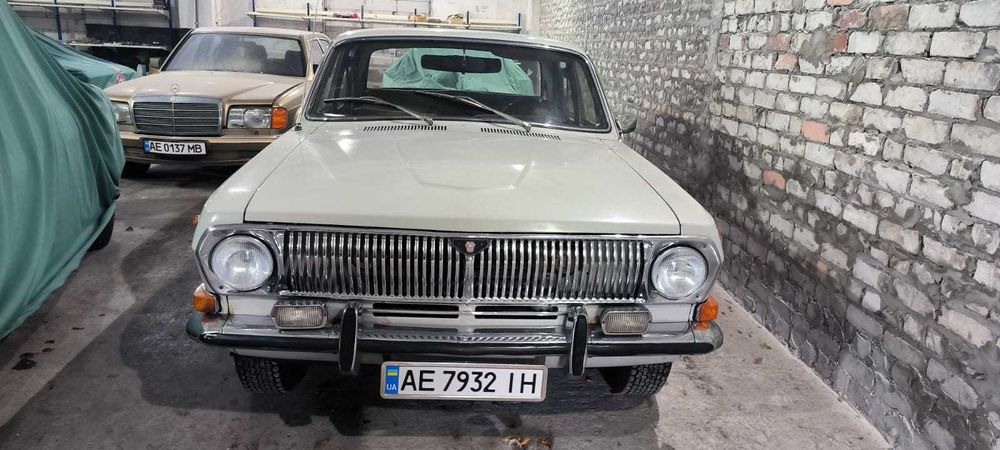 Волга    ГАЗ  24