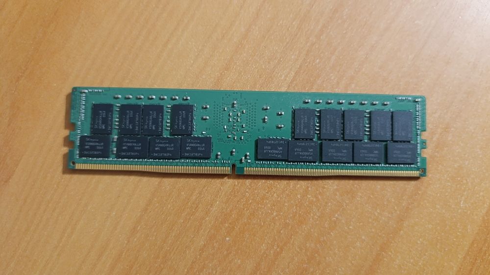 Оперативна пам'ять для серверів hynix REG 32 GB DDR4 2933 MHz