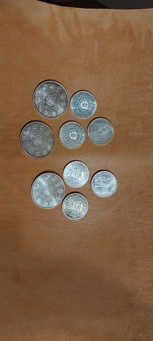 moedas de escudo em prata