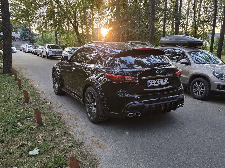 Infiniti S51. FX 35. QX70. FX37