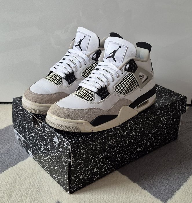 Air Jordan 4 Retro Military Black roz 41