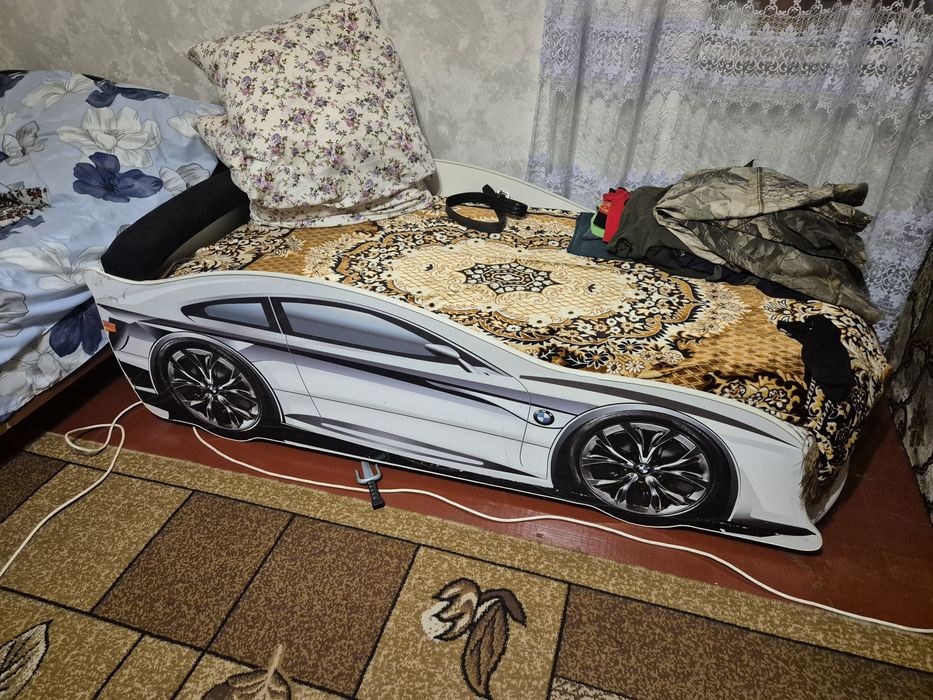 Дитяче ліжко машина