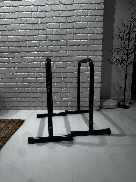 Бруси для тренувань вдома