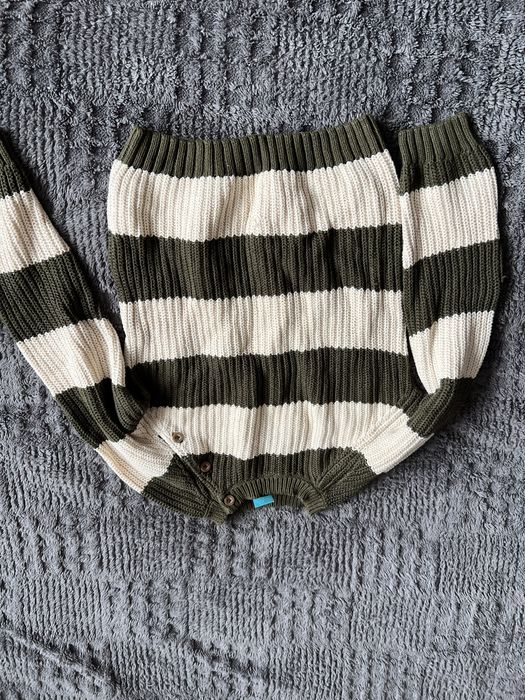 Вязаний теплий светер 128р