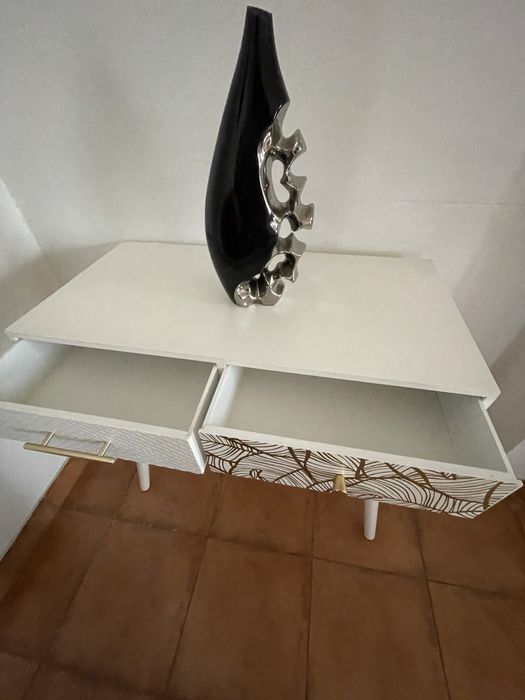 Consola com 2 gavetas branca e dourada + Espelho