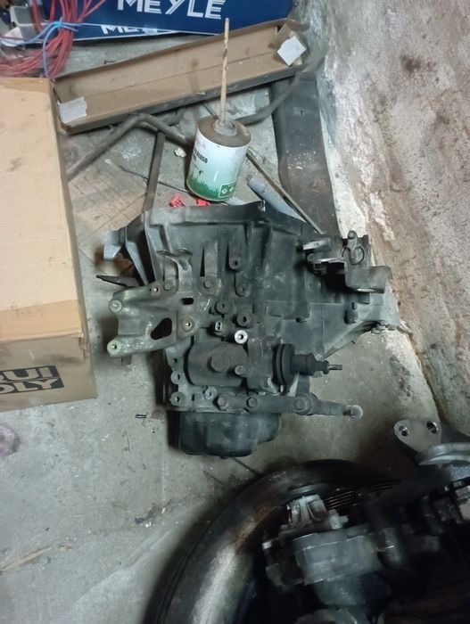 Motor e caixa Yaris 1400 diesel