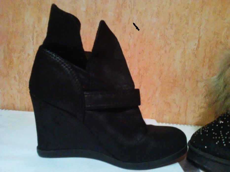 buty kozaki, botki-na koturnie (roz.39) śniegowce - 37/38 od55zł