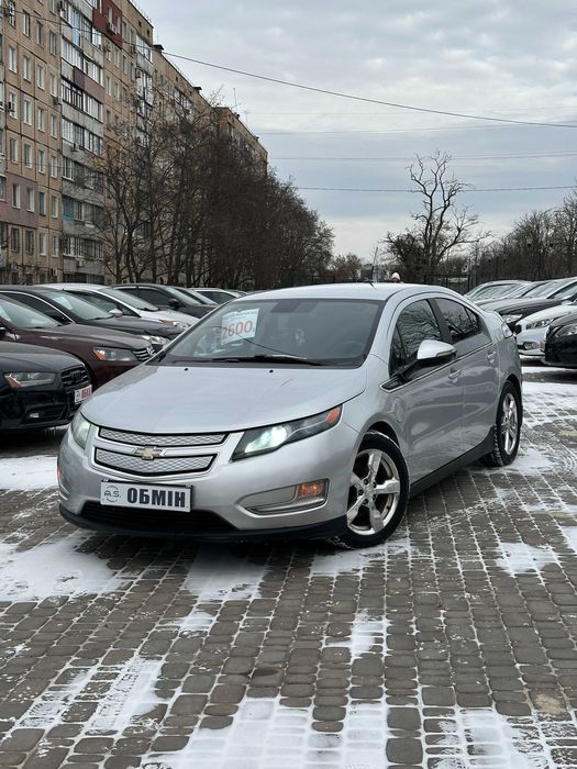 Продам  Chevrolet Volt 2012 рік можлива розстрочка,кредит,обмін!