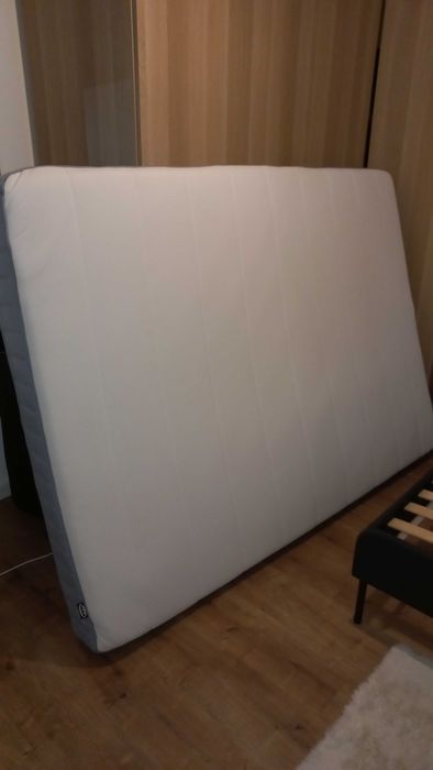 Cama Casal + Colchão Ikea - Como Novos