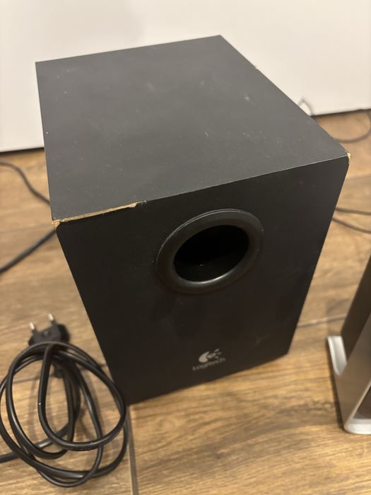 zestaw głośników Logitech LS21 (subwoofer + 2 satelity)