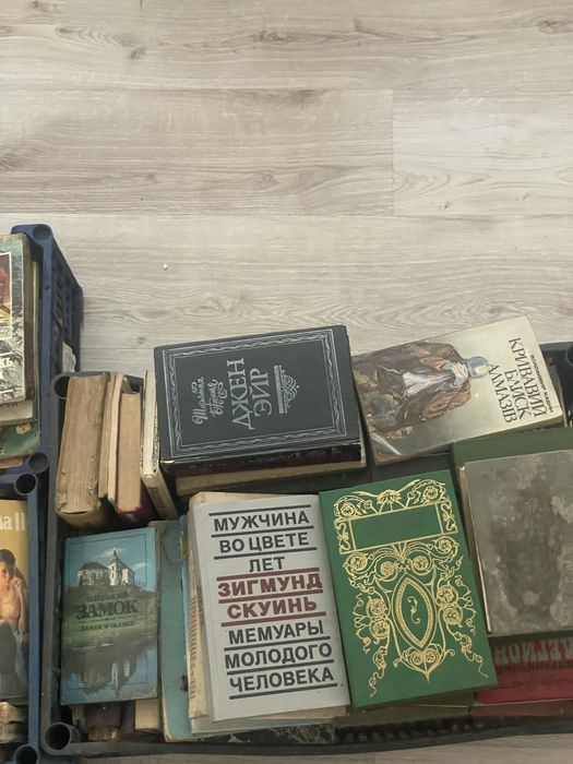 Продам старі книги рокві з1980 по 2000 оптом