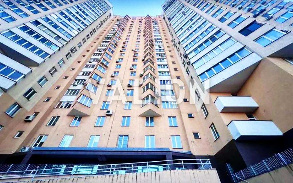 Продаж просторої 2-к квартири, 103 м2, вул.Саперно-Слобідська,22
