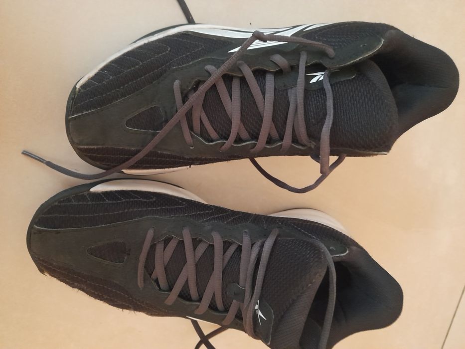 Tennis  pretos no 38