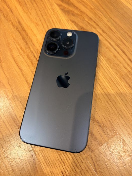 Iphone 15 Pro com 512gb