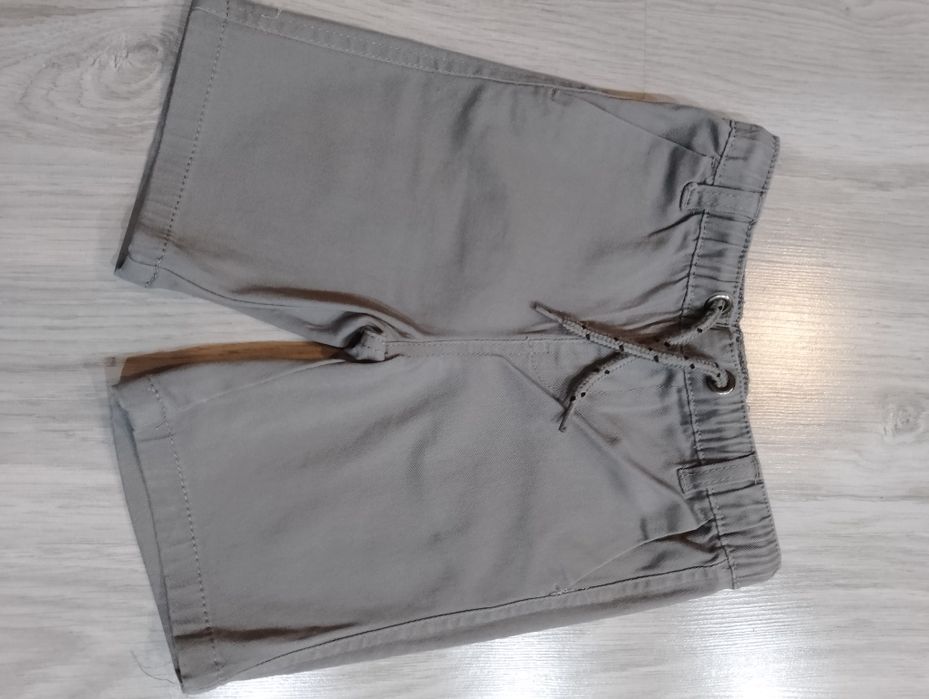 Spodenki chłopięce roz 104