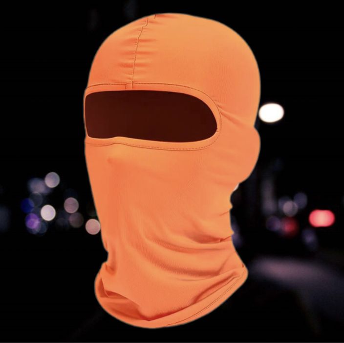 Балаклава, підшоломник, лижна маска