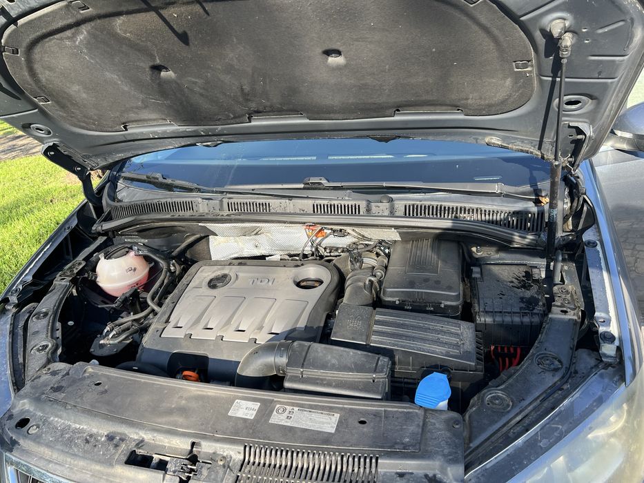Vende - se Seat Alhamdra