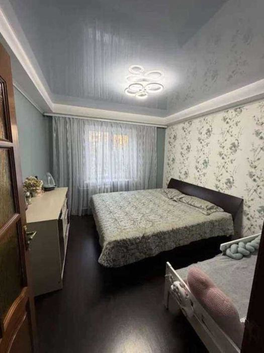 Продаж 2-кімн. Мілютенко вул. 9