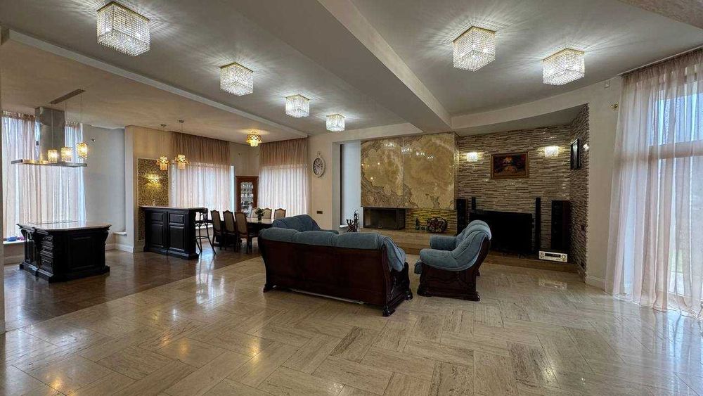 Продаємо сучасний будинок Еліт-класу на Цементників