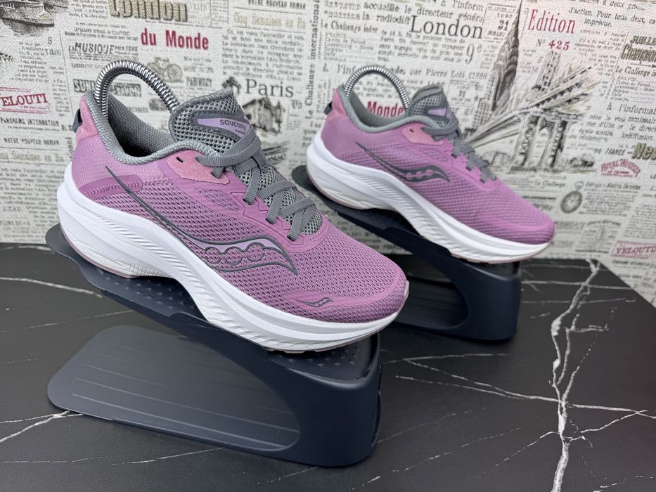 Кросівки Saucony Axon 3 / Розмір 38 Взуття