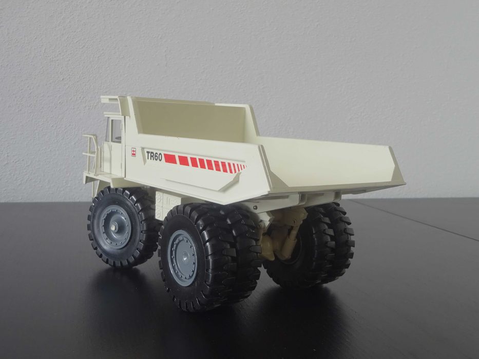 1:40 NZG Terex TR60 Dumper