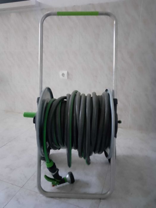 Mangueira com carrinho