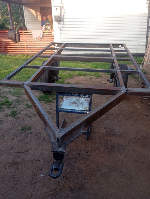 Причіп до трактора