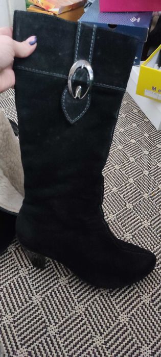 жіноче взуття,чоботи