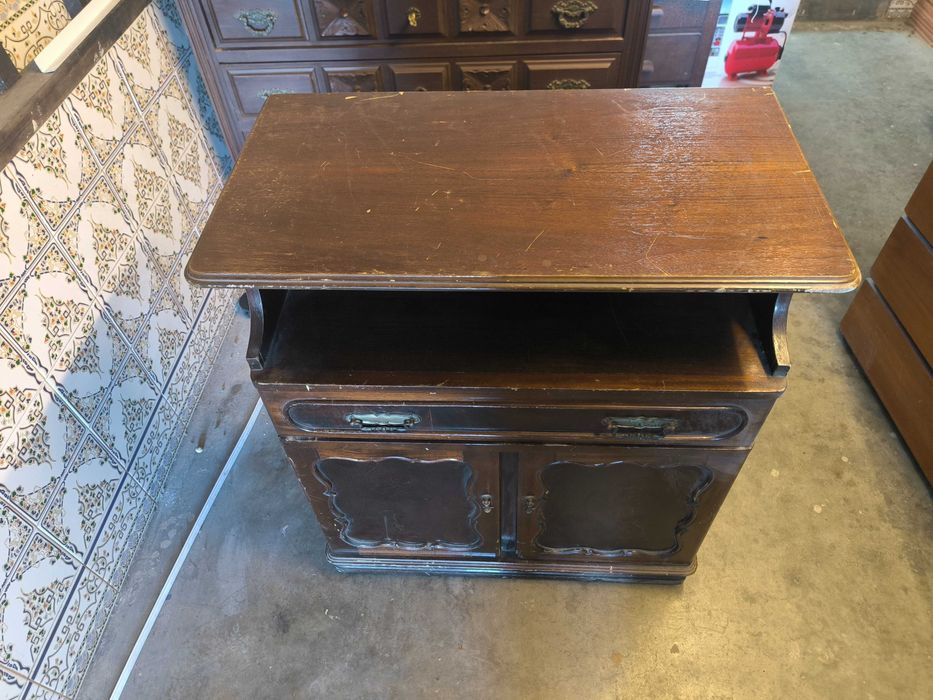 Móvel de TV e Bar antigo - Muito barato